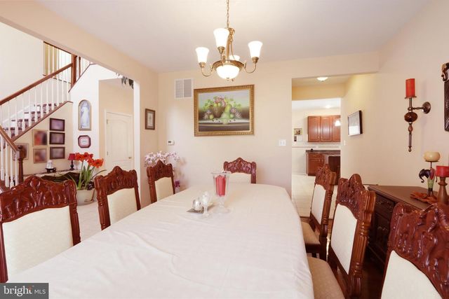 104 RYANS RUN, Sicklerville, NJ 08081