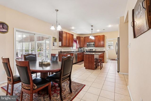 104 RYANS RUN, Sicklerville, NJ 08081