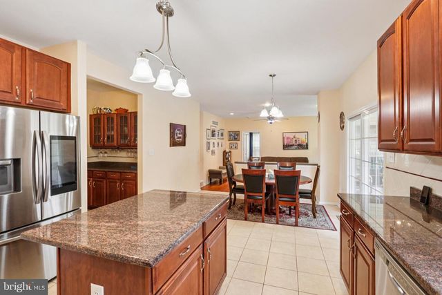 104 RYANS RUN, Sicklerville, NJ 08081