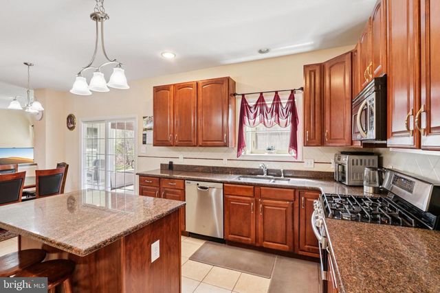 104 RYANS RUN, Sicklerville, NJ 08081