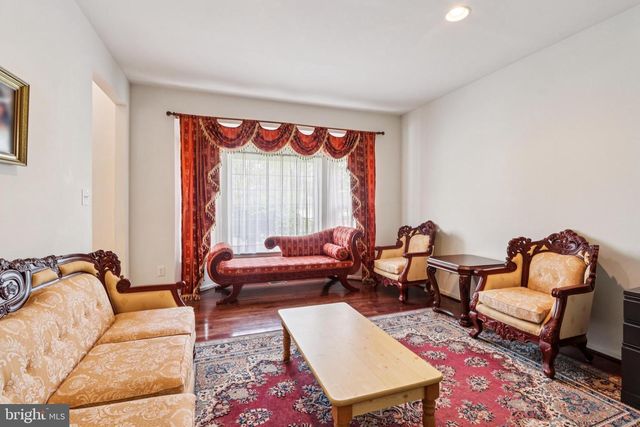 104 RYANS RUN, Sicklerville, NJ 08081