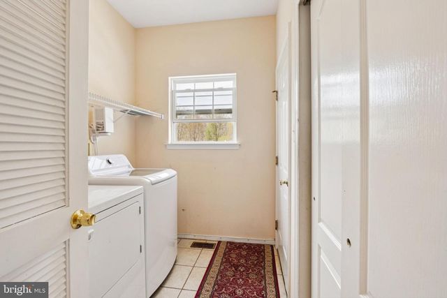 104 RYANS RUN, Sicklerville, NJ 08081