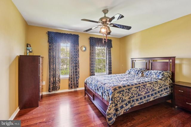 104 RYANS RUN, Sicklerville, NJ 08081