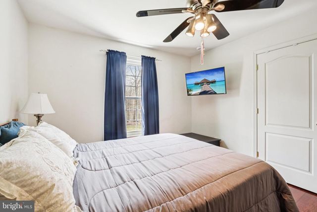 104 RYANS RUN, Sicklerville, NJ 08081