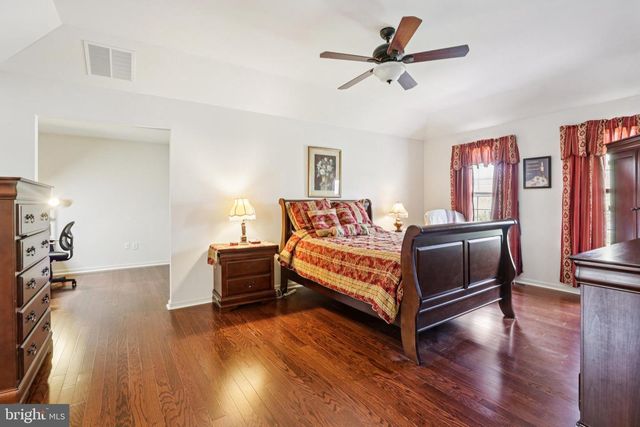 104 RYANS RUN, Sicklerville, NJ 08081