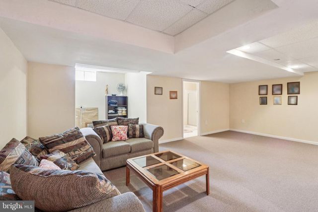 104 RYANS RUN, Sicklerville, NJ 08081