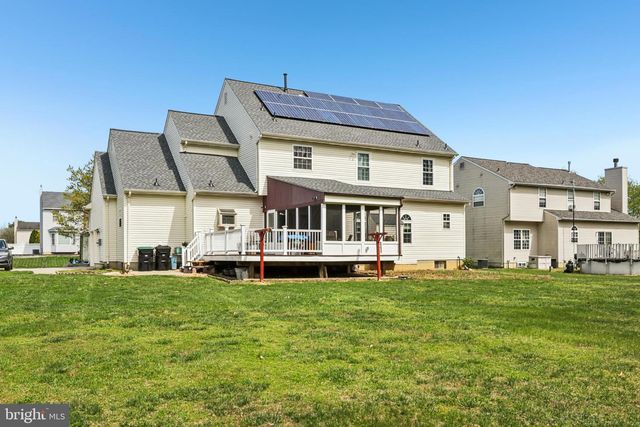 104 RYANS RUN, Sicklerville, NJ 08081