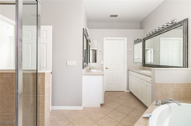 12858 Ivory Stone LOOP, Fort Myers, FL 33913