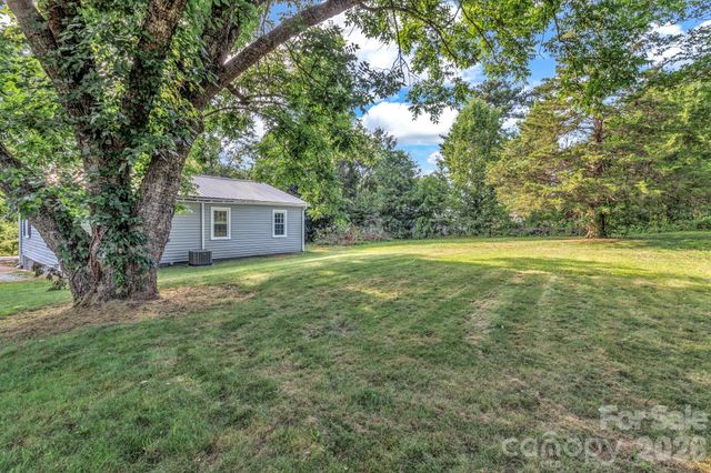 137 J E Morrow Street, Forest City, NC 28043