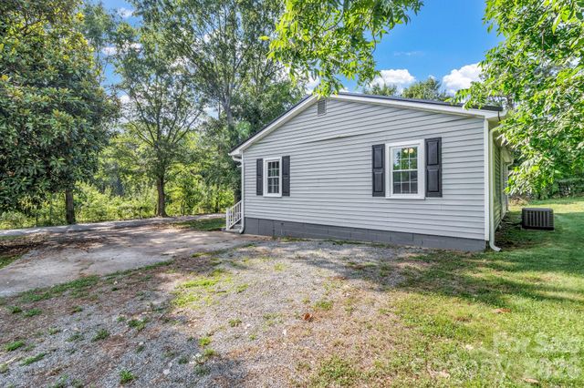 137 J E Morrow Street, Forest City, NC 28043