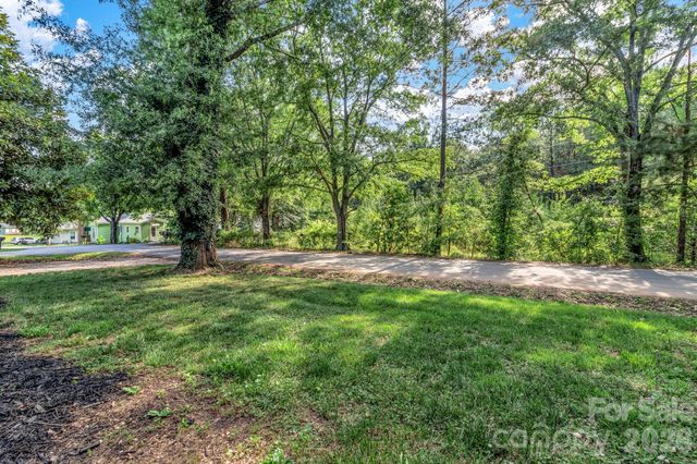 137 J E Morrow Street, Forest City, NC 28043