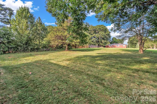 137 J E Morrow Street, Forest City, NC 28043