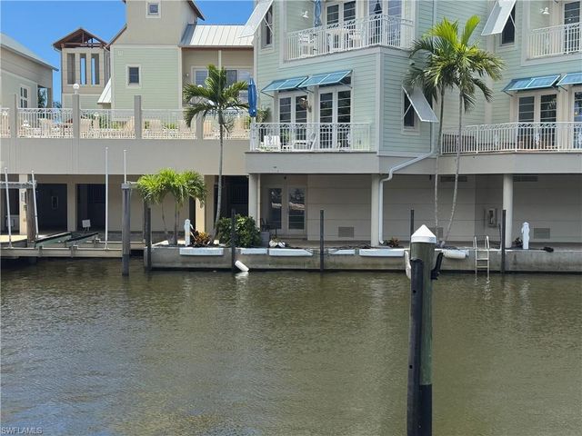 1001 10th AVE S, Naples, FL 34102