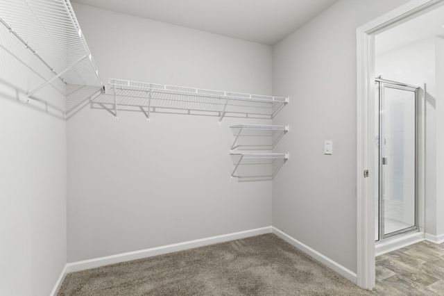 7354 Sunny Parks Dr, White House, TN 37188
