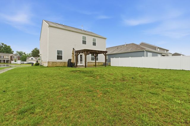 7354 Sunny Parks Dr, White House, TN 37188