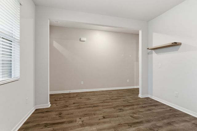 7354 Sunny Parks Dr, White House, TN 37188