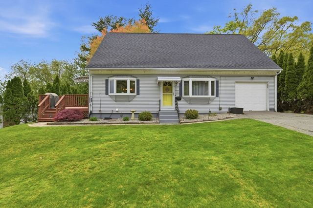 310 W Allen Ridge Rd, Springfield, MA 01118