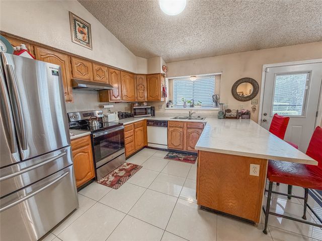 333 S Cannady Drive, Cedar Hill, TX 75104