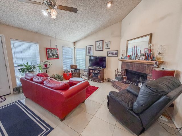 333 S Cannady Drive, Cedar Hill, TX 75104