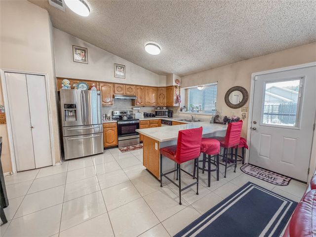 333 S Cannady Drive, Cedar Hill, TX 75104