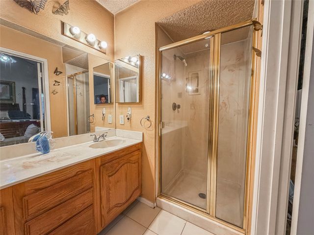 333 S Cannady Drive, Cedar Hill, TX 75104
