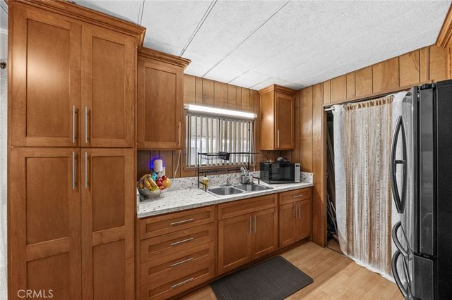23301 Ridge Route Drive 109, Laguna Hills, CA 92653