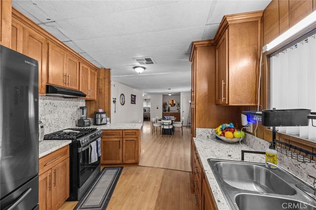 23301 Ridge Route Drive 109, Laguna Hills, CA 92653