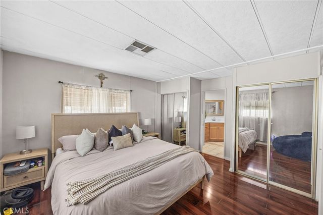 23301 Ridge Route Drive 109, Laguna Hills, CA 92653