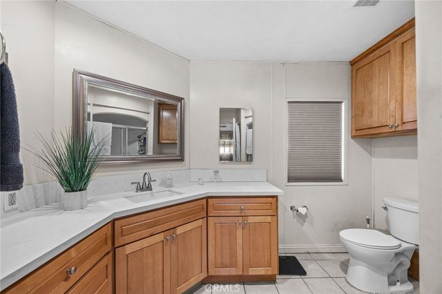 23301 Ridge Route Drive 109, Laguna Hills, CA 92653