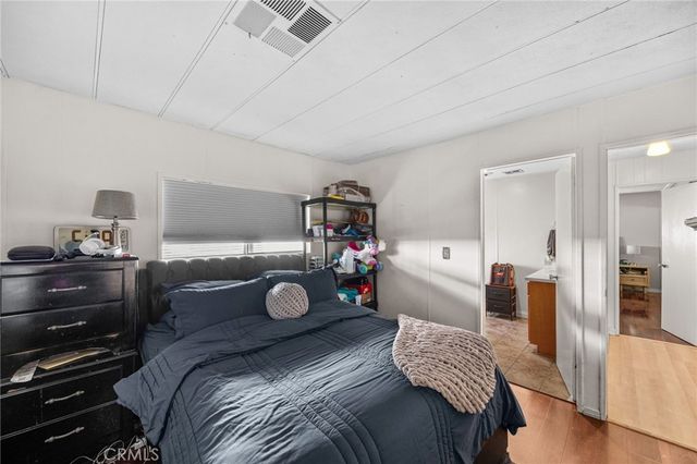 23301 Ridge Route Drive 109, Laguna Hills, CA 92653