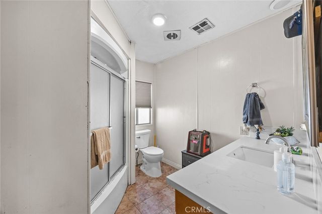 23301 Ridge Route Drive 109, Laguna Hills, CA 92653