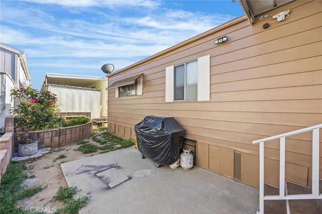 23301 Ridge Route Drive 109, Laguna Hills, CA 92653