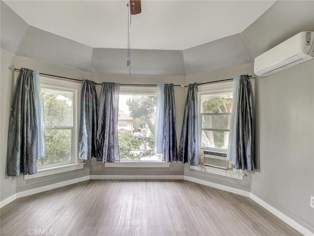 614 E 23rd, Los Angeles, CA 90011