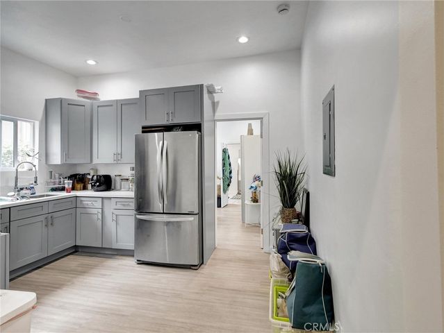 614 E 23rd, Los Angeles, CA 90011