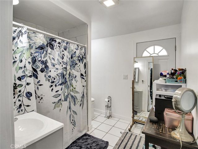 614 E 23rd, Los Angeles, CA 90011