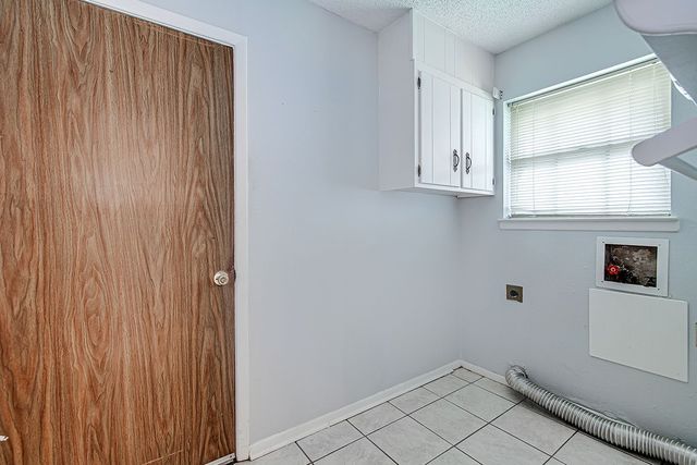 4053 Glenbrook Drive, Arlington, TX 76015
