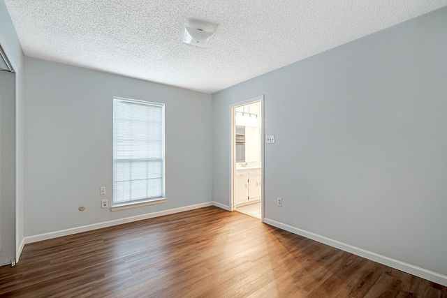 4053 Glenbrook Drive, Arlington, TX 76015