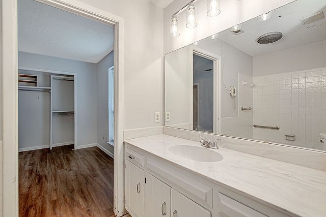 4053 Glenbrook Drive, Arlington, TX 76015