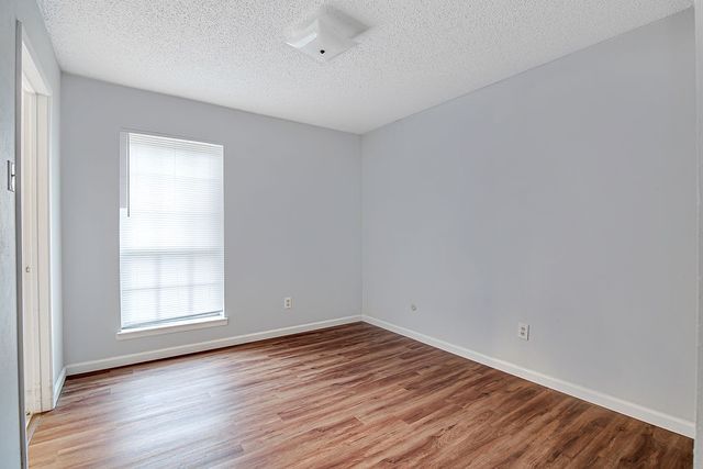 4053 Glenbrook Drive, Arlington, TX 76015