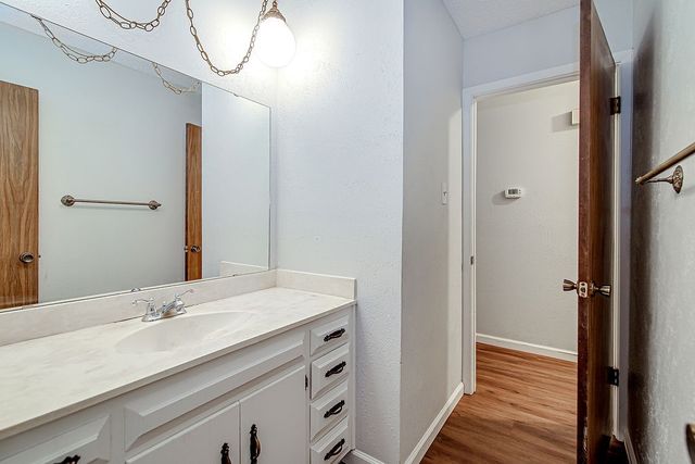 4053 Glenbrook Drive, Arlington, TX 76015