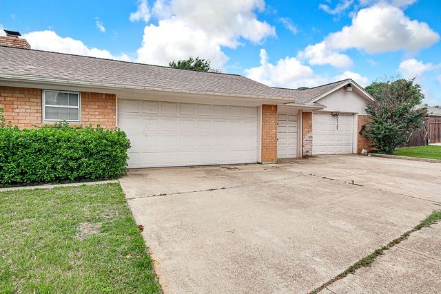 4053 Glenbrook Drive, Arlington, TX 76015