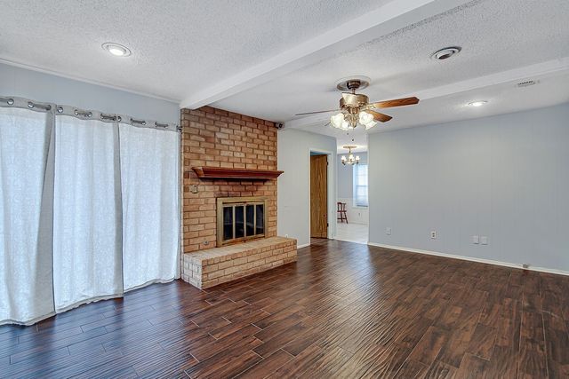 4053 Glenbrook Drive, Arlington, TX 76015