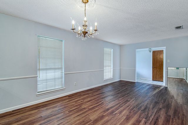 4053 Glenbrook Drive, Arlington, TX 76015