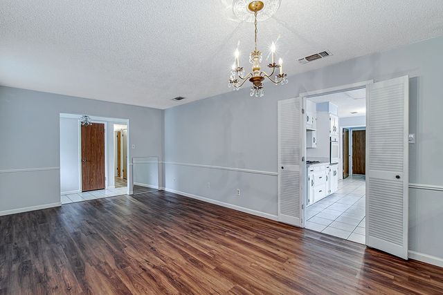 4053 Glenbrook Drive, Arlington, TX 76015