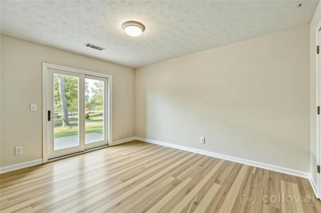 11 Parkmont Drive, Roswell, GA 30076