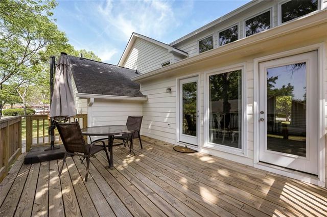 11 Parkmont Drive, Roswell, GA 30076