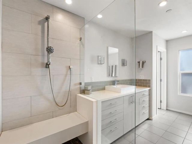 1044 Arcadia Rd, Encinitas, CA 92024