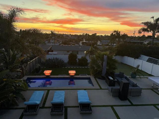 1044 Arcadia Rd, Encinitas, CA 92024