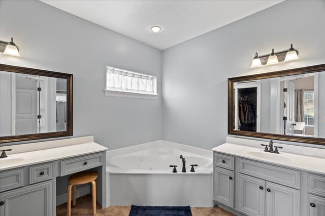 4740 WELLSGATE PT, Bartlett, TN 38135