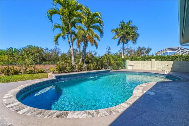 9261 Pittsburgh BLVD, Fort Myers, FL 33967